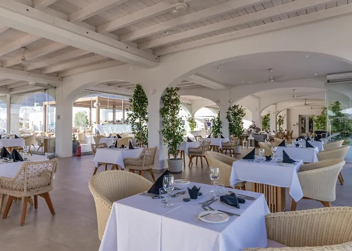 Meltemi Blu - Adults Only 5* Perissa (Santorini)